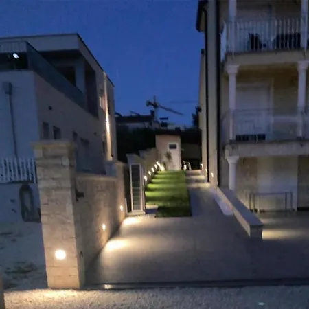 Tomic M 6 For 4 Persons With Pool In Maj Poreč